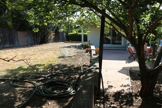 240 Daly Ave in San Luis Obispo, CA - Building Photo - Building Photo