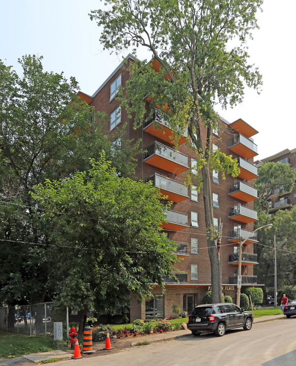 Prinzen Flats in Hamilton, ON - Building Photo