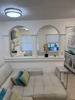 295 W Palmer Mill Rd in Monticello, FL - Building Photo