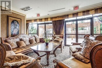 9235-9235 Jane St in Vaughan, ON - Building Photo - Building Photo