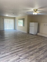 6407 Harvey Dr, Unit Room 1 in Klamath Falls, OR - Building Photo - Building Photo