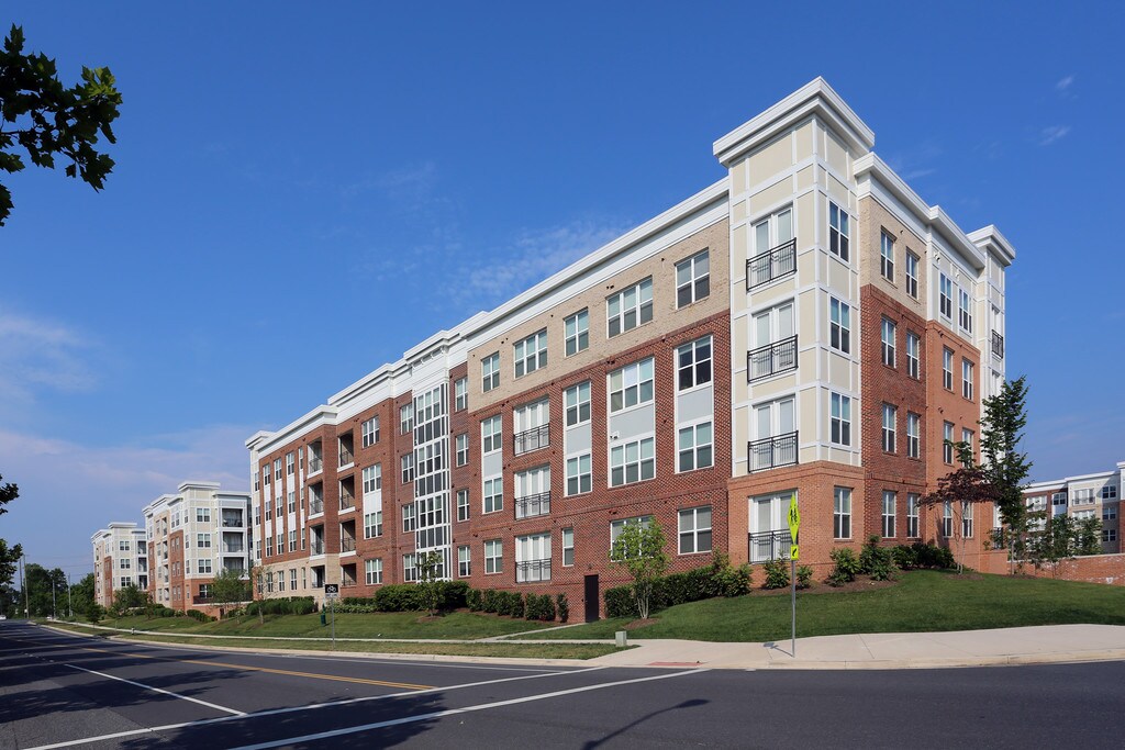 The Mark at Brickyard Apartments in Beltsville, MD