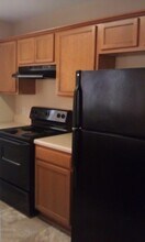 319-321 E Perry Ave in Wake Forest, NC - Building Photo - Building Photo