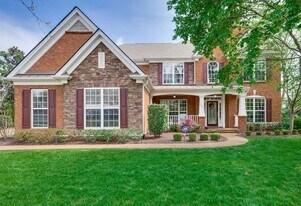 2005 Daylily Dr in Franklin, TN - Building Photo