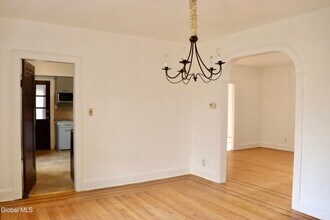 647 New Scotland Ave in Albany, NY - Building Photo - Building Photo