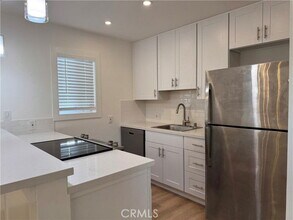 82 16th St in Hermosa Beach, CA - Building Photo - Building Photo