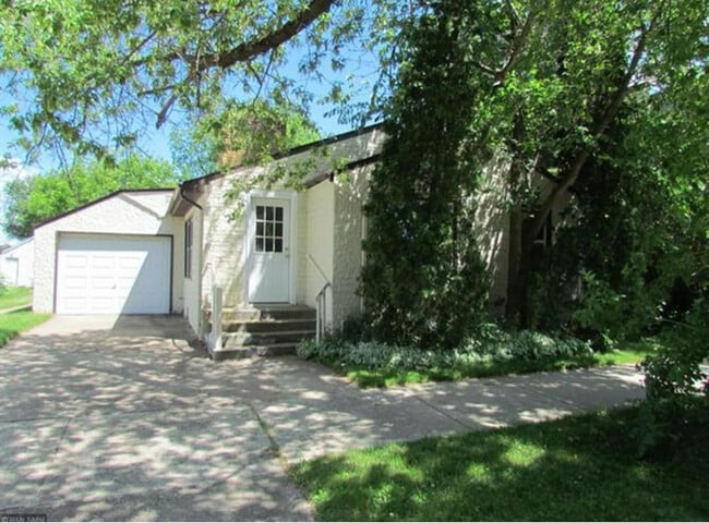 property at 306 4th Ave NE