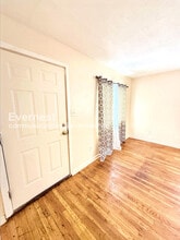 19449 W Chicago in Detroit, MI - Building Photo - Building Photo