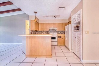 733 Mikasuki Dr in Lakeland, FL - Building Photo - Building Photo
