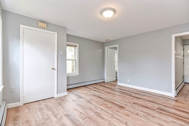 11 Knight St in Boston, MA - Building Photo - Building Photo