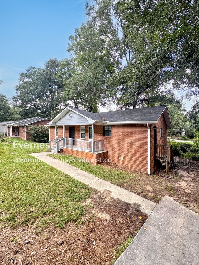 property at 705 W Creek Cir