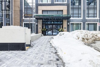5-3235 Mabelle Ave in Toronto, ON - Building Photo - Building Photo