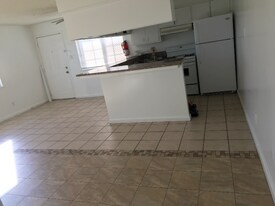 26 Nedra Ct in Sacramento, CA - Building Photo