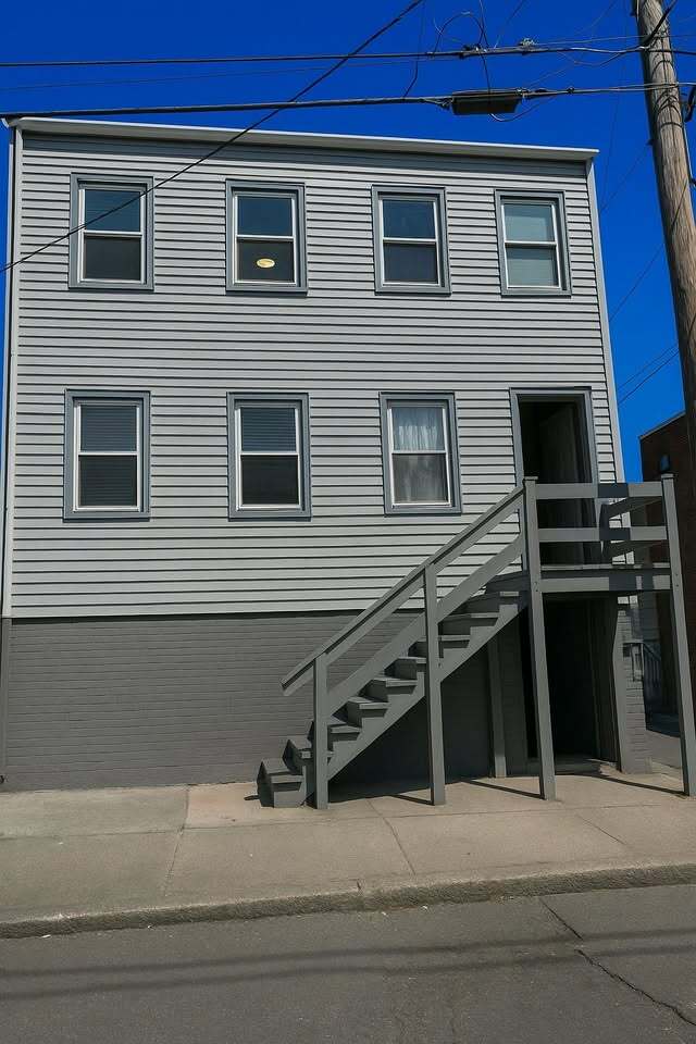 320 Sherman St, Unit 2