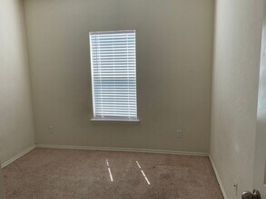 6800 Old Glory Ln in Oklahoma City, OK - Building Photo - Building Photo