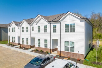Townes at Hamilton in Antioch, TN - Foto de edificio - Building Photo