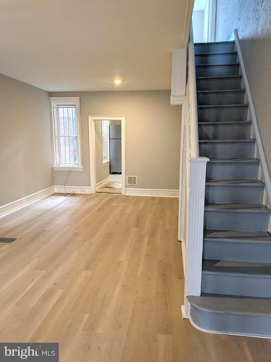 123 N Peach St in Philadelphia, PA - Building Photo