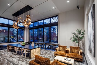 The Hemlock in Seattle, WA - Building Photo - Building Photo