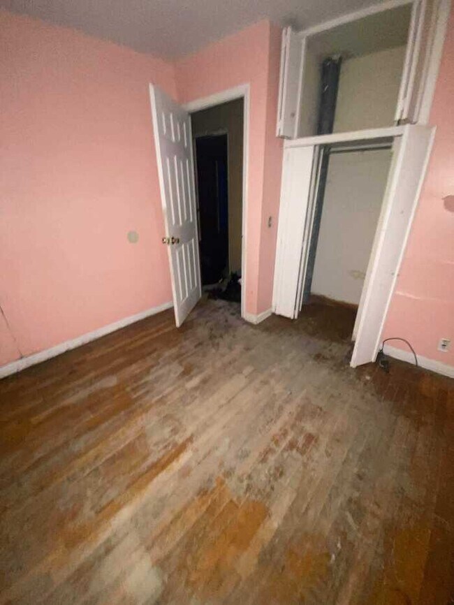 607 Thomas St photo'