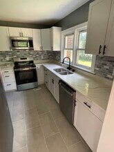 109 Tween Hills Rd in Bristol, TN - Building Photo - Building Photo