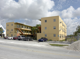 2295 NW 46th St Apartments