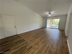 2190 Arbour Walk Cir in Naples, FL - Building Photo - Building Photo