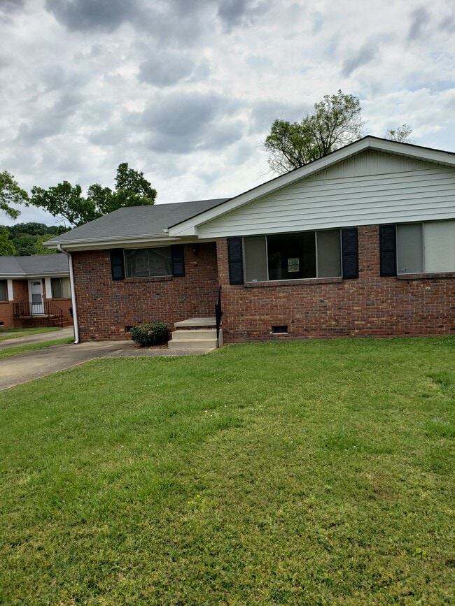 322 Vista Dr, Unit 322 Vista A
