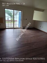 907 Madison Ave in Marinette, WI - Building Photo - Building Photo