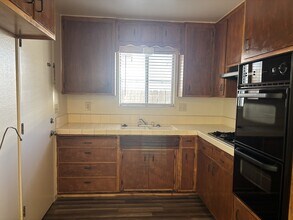 1613 San Carlos Ln in Modesto, CA - Building Photo - Building Photo