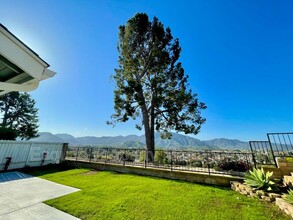 5190 Laurel Park Dr in Camarillo, CA - Foto de edificio - Building Photo
