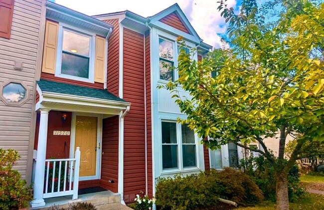 11570 Hill Meade Ln in Woodbridge, VA - Building Photo - Building Photo