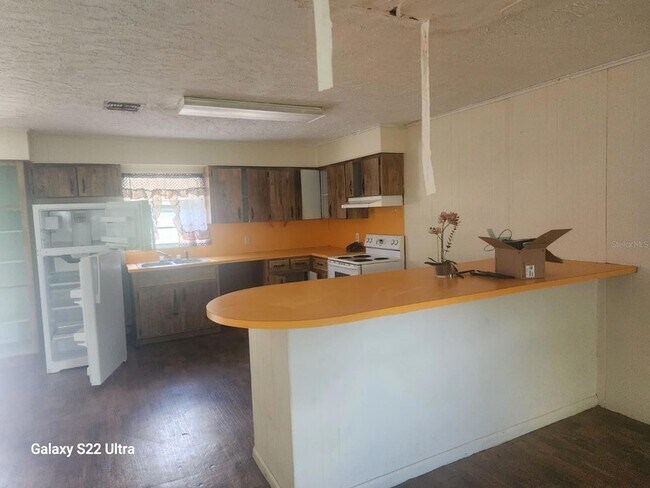 1817 Los Pinos Rd in Arcadia, FL - Foto de edificio - Building Photo