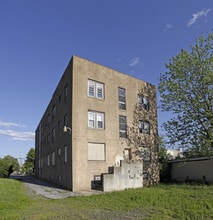 27 W Cuthbert Blvd in Collingswood, NJ - Building Photo - Building Photo