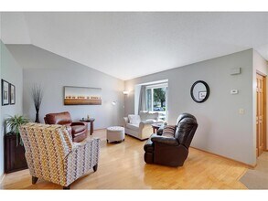 9120 Sierra Rd in Woodbury, MN - Building Photo - Building Photo