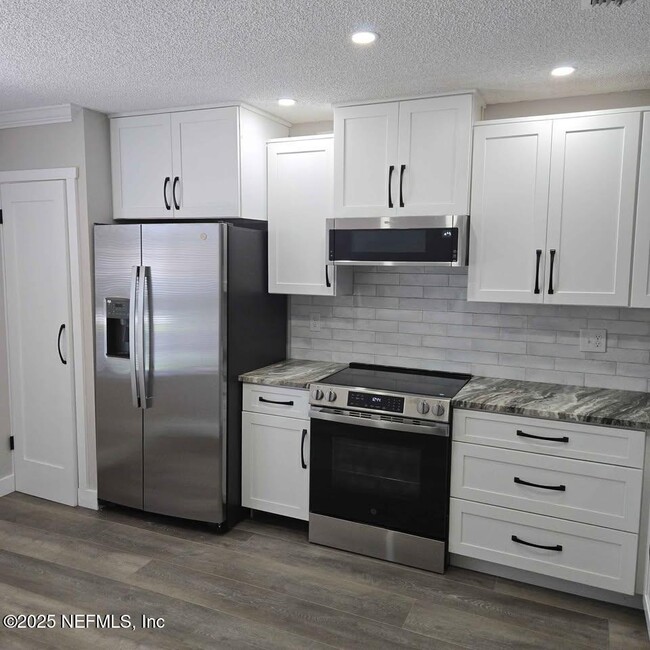 property at 2074 Sea Hawk Dr