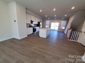 5032 Grain Orchard Rd in Indian Trail, NC - Foto de edificio - Building Photo