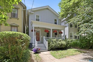 82 Bishop St in New Haven, CT - Building Photo