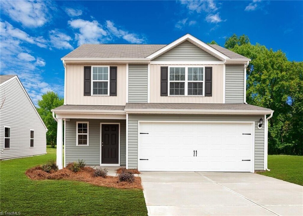 4702 Hazelburn Dr in Greensboro, NC - Building Photo