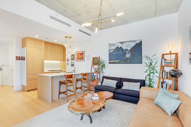 98 Front St in Brooklyn, NY - Building Photo - Building Photo