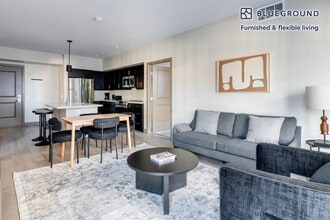 920 Bayswater Ave in Burlingame, CA - Building Photo - Building Photo