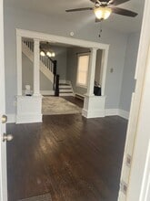 104 S 4th St, Unit Casa in Frackville, PA - Foto de edificio - Building Photo