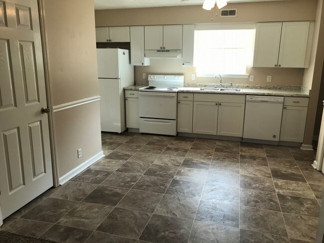2563 Carriage Dr in Murfreesboro, TN - Building Photo - Building Photo