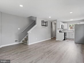 5026 Roseld Ct in Oxon Hill, MD - Building Photo - Building Photo