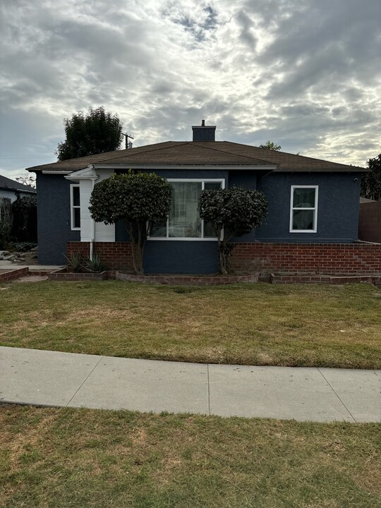 3968 Platt Ave in Lynwood, CA - Foto de edificio