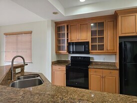 8255 NW 128th Ln in Parkland, FL - Building Photo