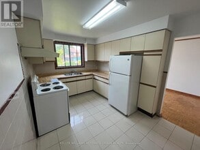 222 Mortimer Ave in Toronto, ON - Building Photo - Building Photo