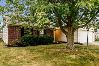 47 W Flat Rock Dr in Westfield, IN - Building Photo - Building Photo