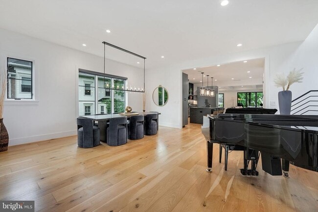 property at 1452 Buena Vista Ave