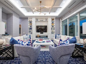 188 West St in Naples, FL - Building Photo - Building Photo