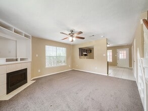 24023 Strong Pine Dr in Huffman, TX - Building Photo - Building Photo